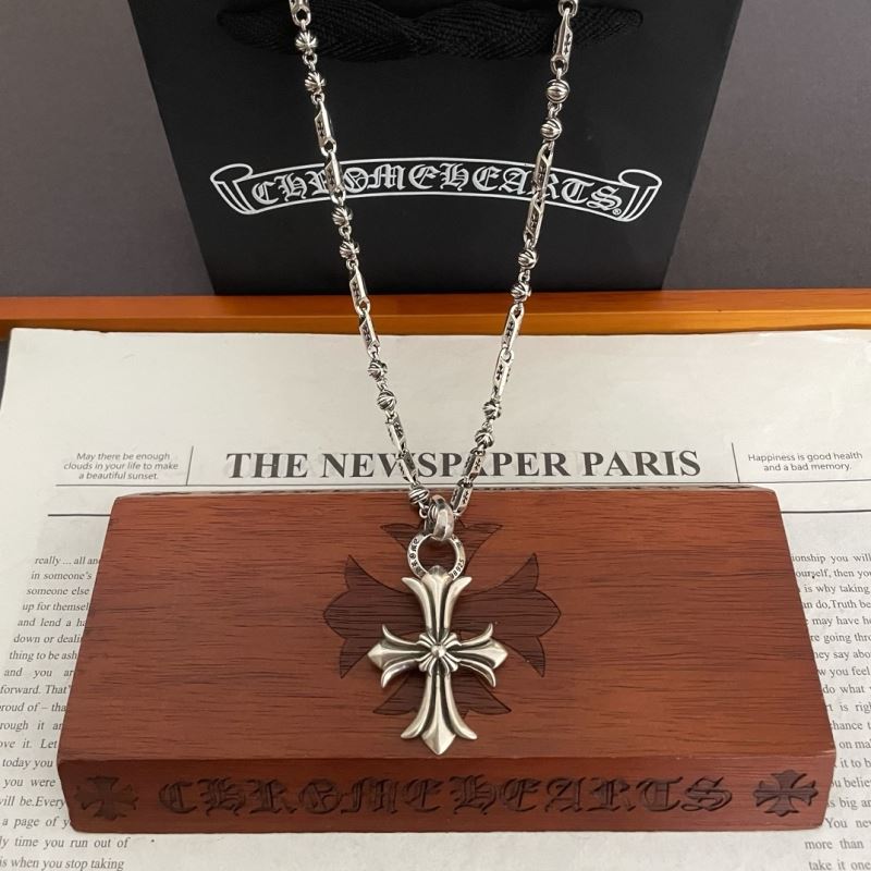 Ch**me He**ts necklaces